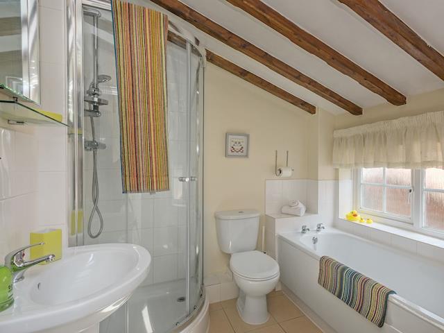 Bathroom | Wherryman&rsquo;s Cottage, Coltishall