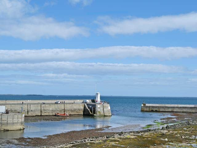 Seahouses Harbour 