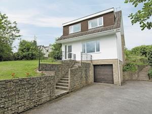 Delightful cottage | Little Orchard, High Littleton, near Bath