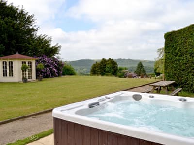 Private hot tub | Beaford House, Beaford, near Winkleigh