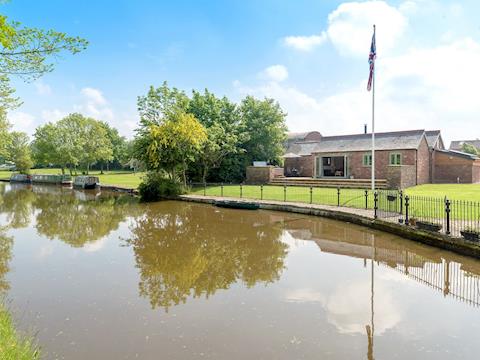 Beautiful property, with stunning location | Canal View, Tetchill, near Ellesmere