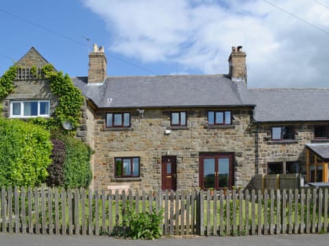 Attractive stone-built cottage with far reaching views | Sea View, Shilbottle, near Alnwick