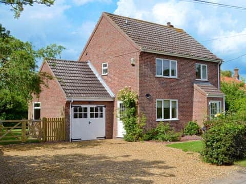 Delightful detached holiday property | Watermeadow, Elsing, near Dereham