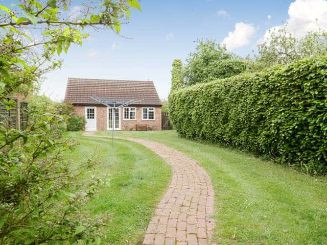 Garden and rear of property | Crabtrees, Ringstead