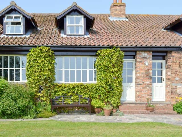 Attractive cottage | Rose Cottage - Barmoor Farm Cottages, Scalby, near Scarborough