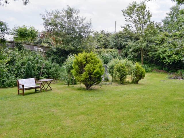 Enclosed lawned garden area | The Willows, Tatworth, near Chard