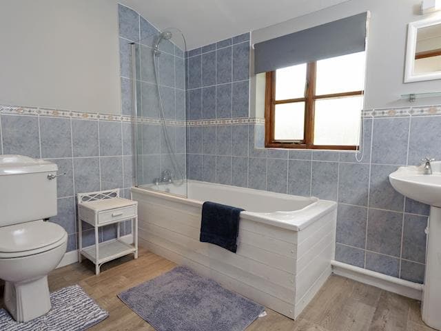 Bathroom | The Coach House, Bromeswell, Woodbridge