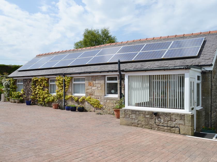 Etive Cottage In Warenford Near Belford Northumberland Book