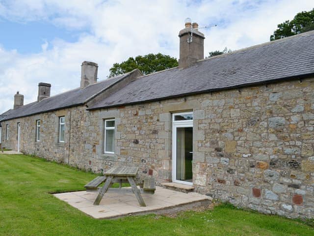 Delightful sitting out area, ideal for an alfresco meal | Moor View, Belford near Bamburgh