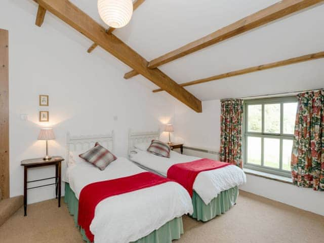 Twin bedroom | Cowdber Barn, Burrow, Kirkby Lonsdale