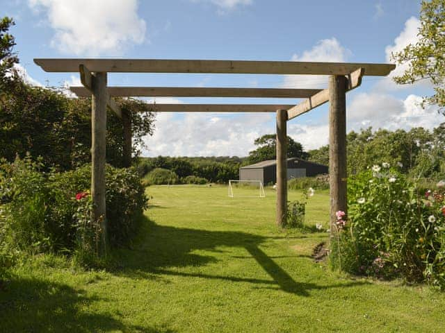 Garden and grounds | Grange Farm Holiday&rsquo;s - Red Squirrel Lodge - Grange Farm Holidays, Wootton, near Ryde