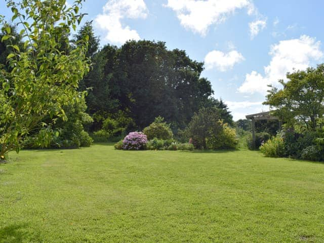 Garden and grounds | Grange Farm Holiday&rsquo;s - Red Squirrel Lodge - Grange Farm Holidays, Wootton, near Ryde