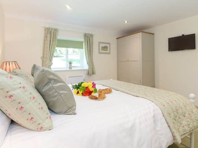 Lovely double bedroom | Cherry Blossom - Cherry Garth Cottages, Thornton le Dale near Pickering