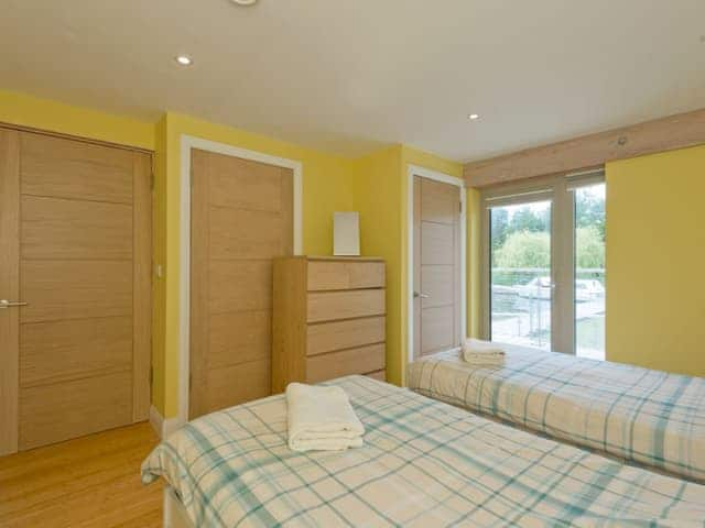 Ground floor twin bedroom | Silver Dawn, Horning, near Wroxham