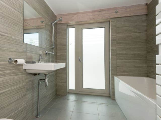 Ground floor bathroom | Silver Dawn, Horning, near Wroxham