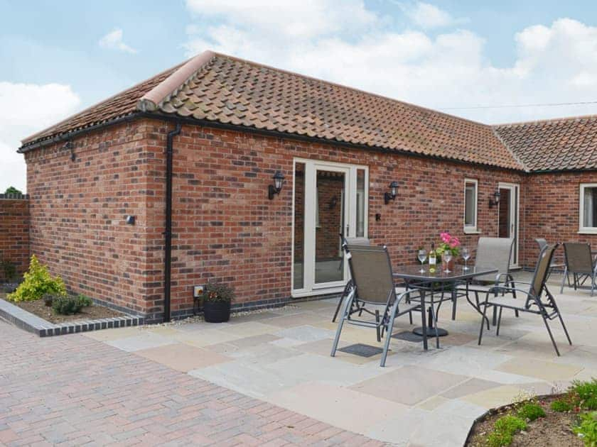 Brick built rural cottage in rural Lincolnshire | The Old Dairy - Dunstall Lodge Barns, Sutton-on-Trent