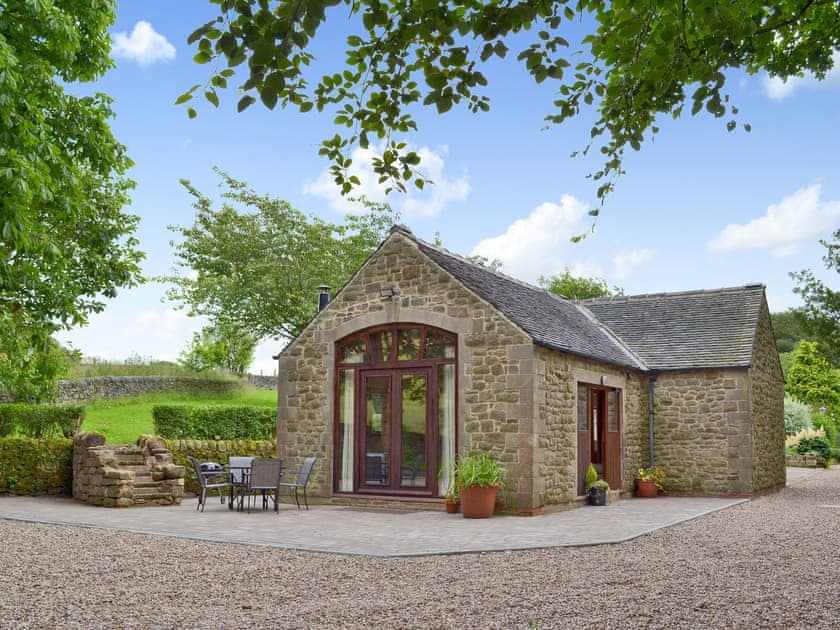 Delightful, renovated barn conversion  | Waterfall Cottage - Lumsdale Cottages, Lumsdale, Tansley Wood, near Matlock