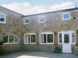 Puffin Cottage, sleeps 6 in Seahouses.