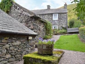 Beautiful property, with lawned gardena nd stunning surroundings | Ingle Neuk Cottage, Bowscale, near Keswick