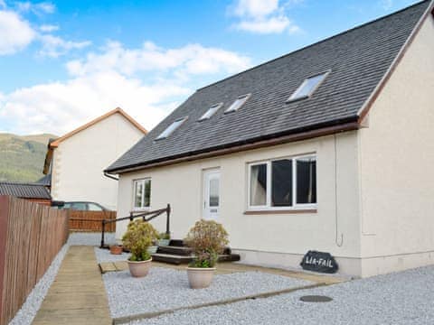 Lovely holiday cottage | Lia Fail, Ballachulish, near Fort William