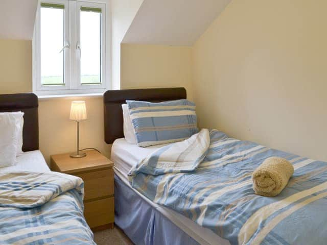 Cosy twin bedroom | Hare Lodge - Copper Penny Apartments, Chipshop, near Tavistock