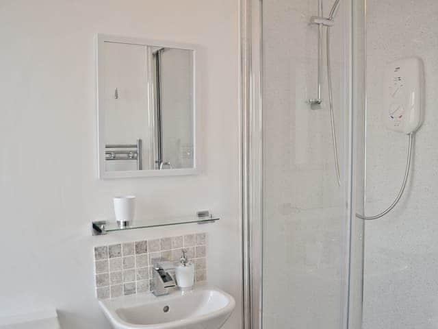 Shower room | Joellen Cottage, Alnwick