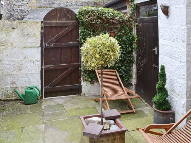 Sitting-out-area | Starry Cottage, Bakewell