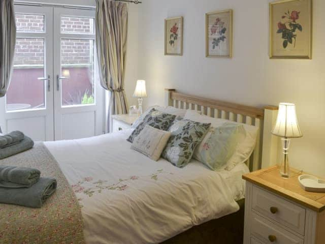 Comfortable double bedroom | Number 7, Whitby