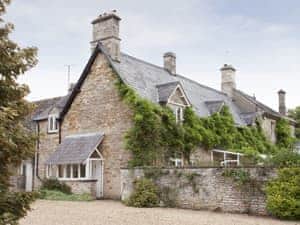 Idyllic holiday home | Lodge Cottage - Kingham Cottages, Kingham, near Chipping Norton