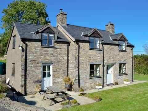 Delightful, rural detached cottage | Bryn Gwnog, Llanrwst, near Betws-y-Coed