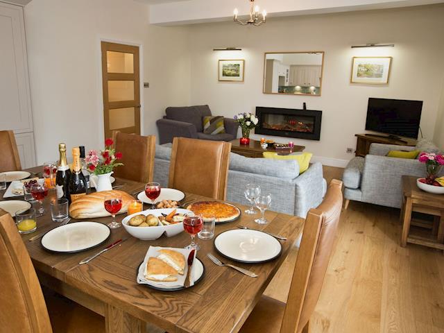 Open plan living/dining room/kitchen | Above Cott, Windermere