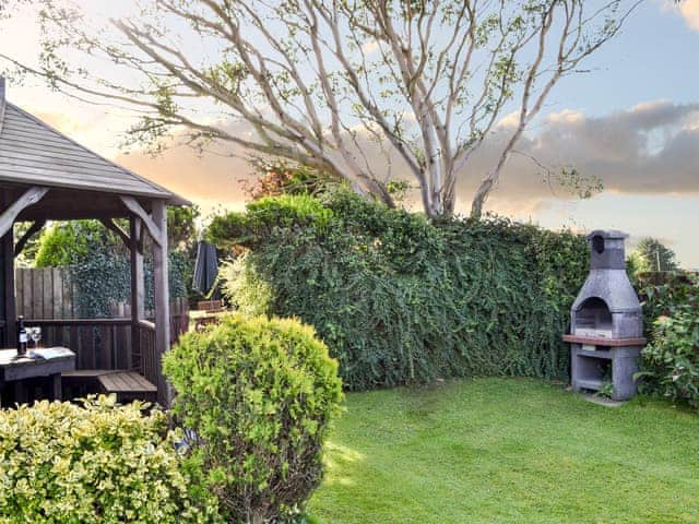 Summerhouse and BBQ | The Old Granary, Launcells, near Bude