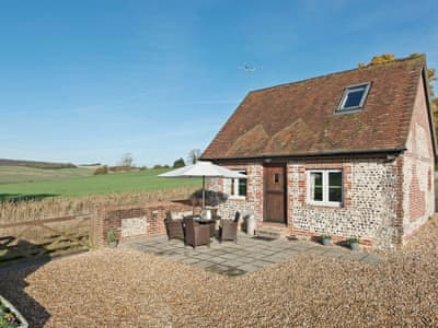 Attractive, brick and flint holiday cottage | Drovers Cottage, East Meon