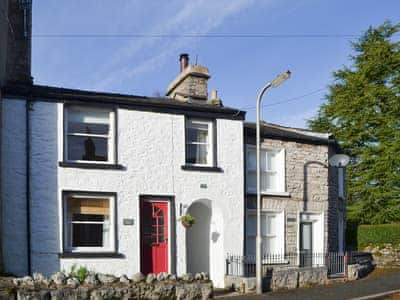 Hawthorn Cottage In Kendal Cumbria Kendal And Lakes Gateway The