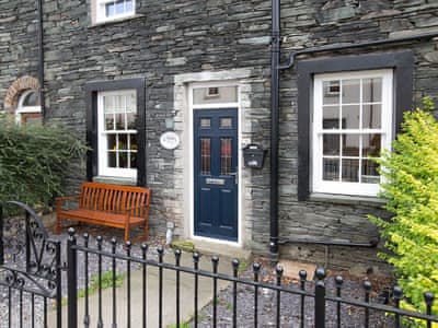 Delightful stone built Lakeland cottage | 22 Rose Terrace, Keswick