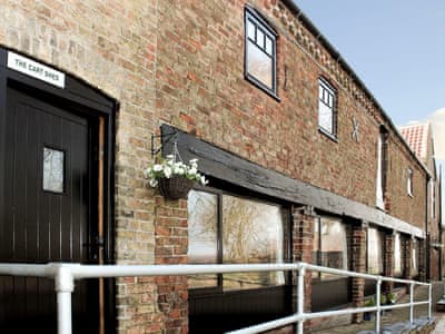 Superb barn conversion | The Cart Shed - Corporation Farm Cottages, Tickton, near Beverley