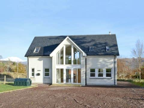 Contemporary detached property | Carron House, Slumbay, near Lochcarron