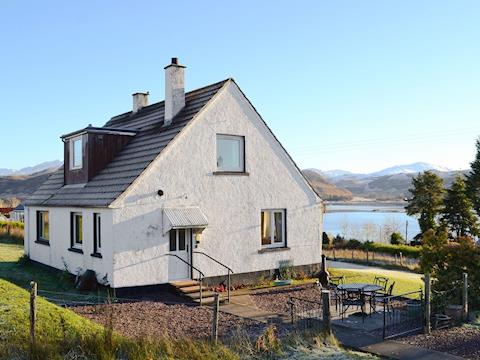 Well situated cottage with stunning views | Druim-Nan-Deur, Lochcarron