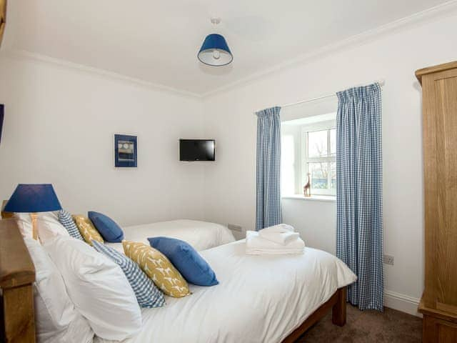 Cosy twin bedroom | The Laburnums, Askham, near Penrith