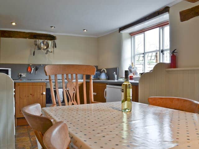 Kitchen and dining area | The Pightle - Church Farm Cottages, South Acre