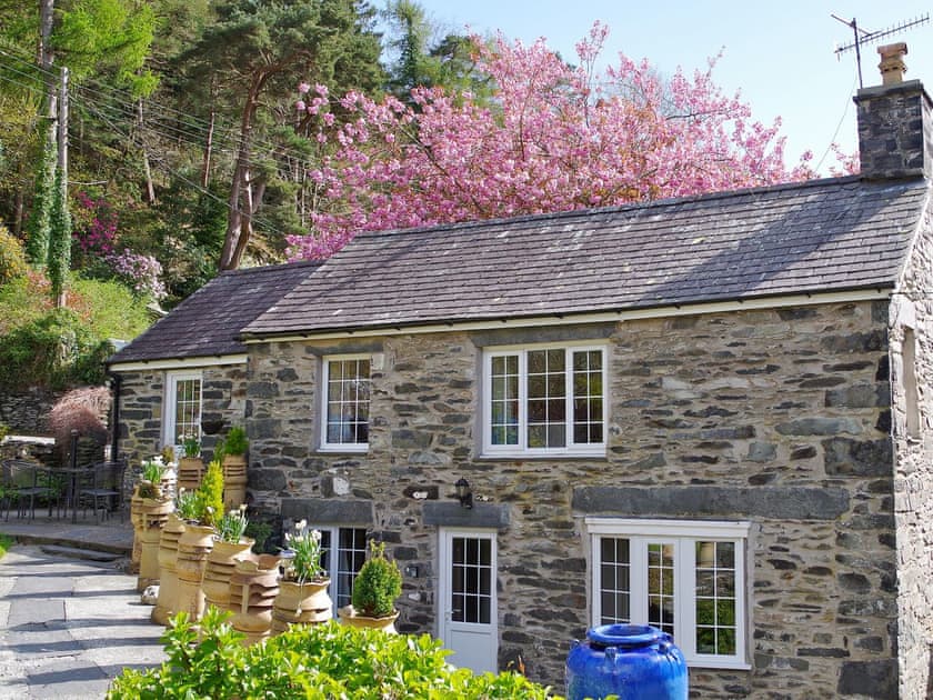 Ty N Y Fron Cottage In Betws Y Coed Near Conwy County Conwy Book Online Hoseasons