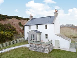Traditional detached stone cottage perched on the hillside | The Cottage - Rispond Estate, Rispond, near Durness