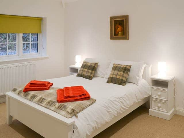 Attractive bedroom with kingsize double bed | The Coach House, White Moss, near Grasmere