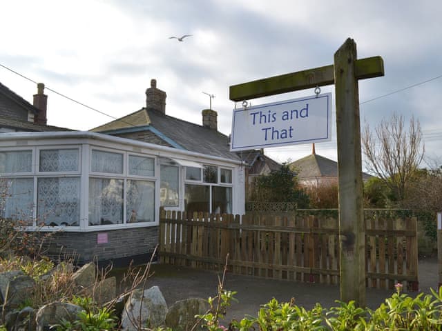 Exterior | This ’n’ That, Tintagel