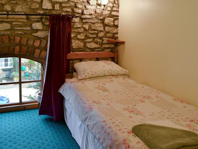 Cosy twin bedroom | Chapel Lodge - Sands Farm Cottages, Wilton near Pickering