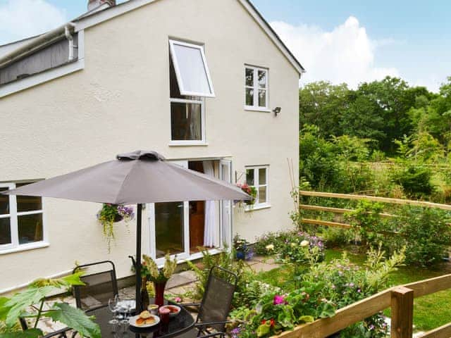 Pretty holiday cottage | Sandpipers, Derril, near Bude 