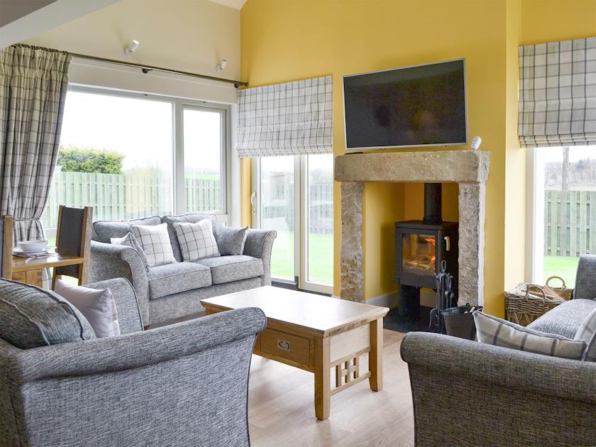 Warm and welcoming living area | Veleta - Paddockhall Cottages, Linlithgow, near Edinburgh 