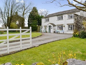 Idyllic rural holiday home | East House Farm - East House Farm and Wood&rsquo;s Barn, Beckermonds, near Kettlewell