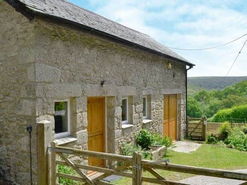 Attractive holiday home with garden | Fisherman&rsquo;s CottageThe Nook, Dartmeet, near Yelverton