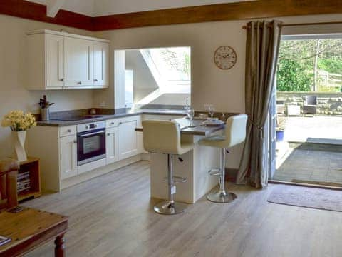 Well presented open plan living space | Little Hoot, Baslow, near Bakewell